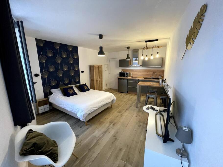 Alp Chartres - Cosy Studio Au Coeur De Chartres Avec Parking Extérieur photo